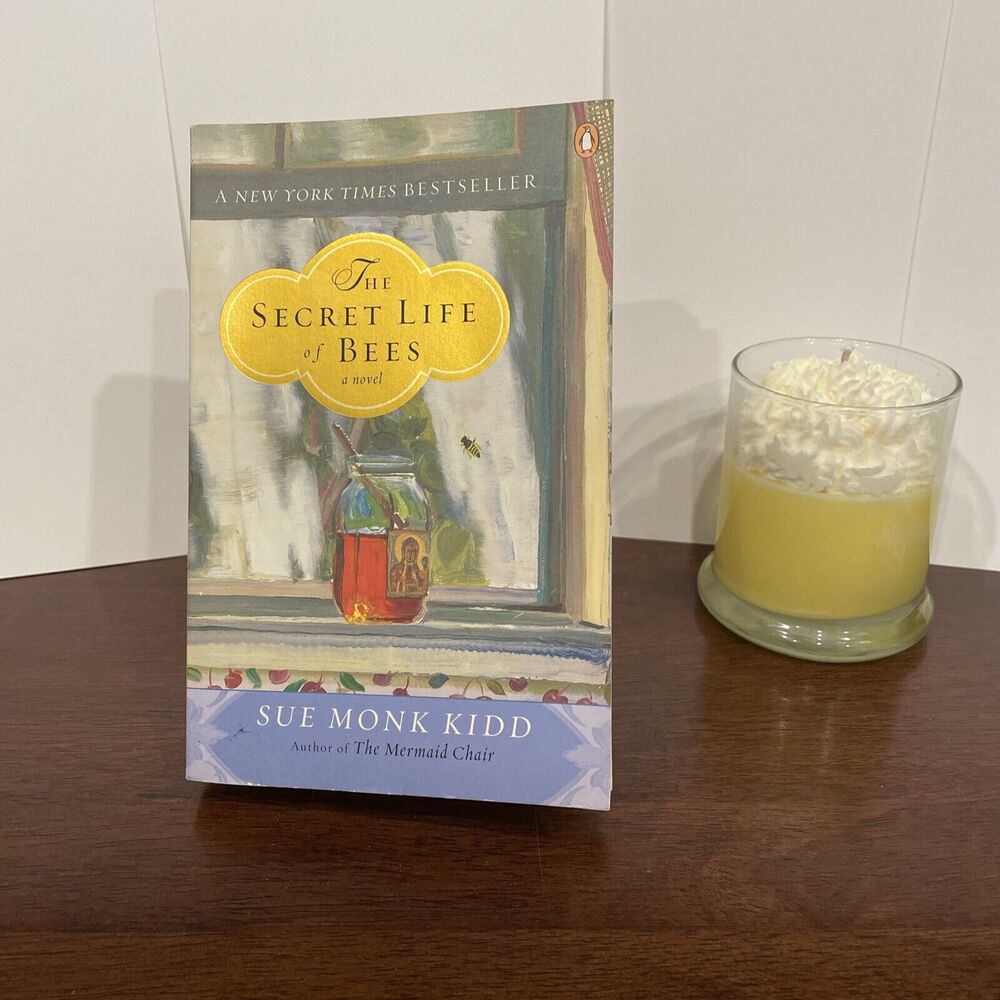 The Secret Life of Bees by Sue Monk Kidd 2002 Paperback NY Times Best Seller